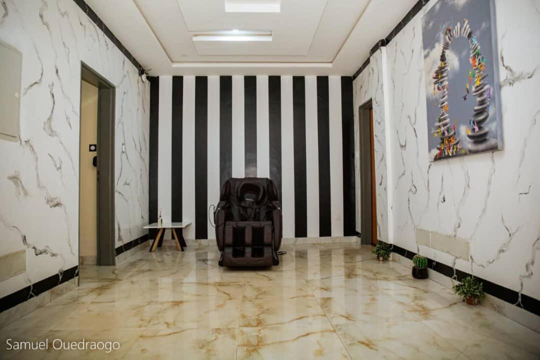 Complexe Hotelier And Wagadugu Zewnętrze zdjęcie